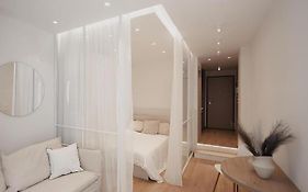 V1 Boutique Rooms, Nilie Hospitality Mgmt